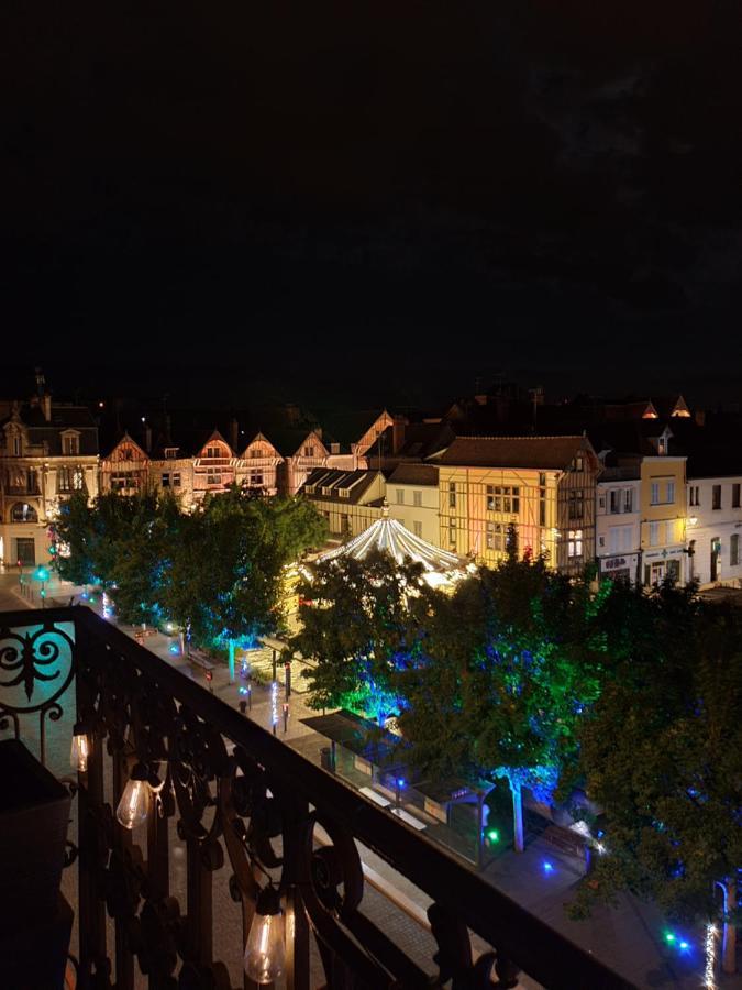 Le Coeur De Troyes - Appartement & Studio Bagian luar foto